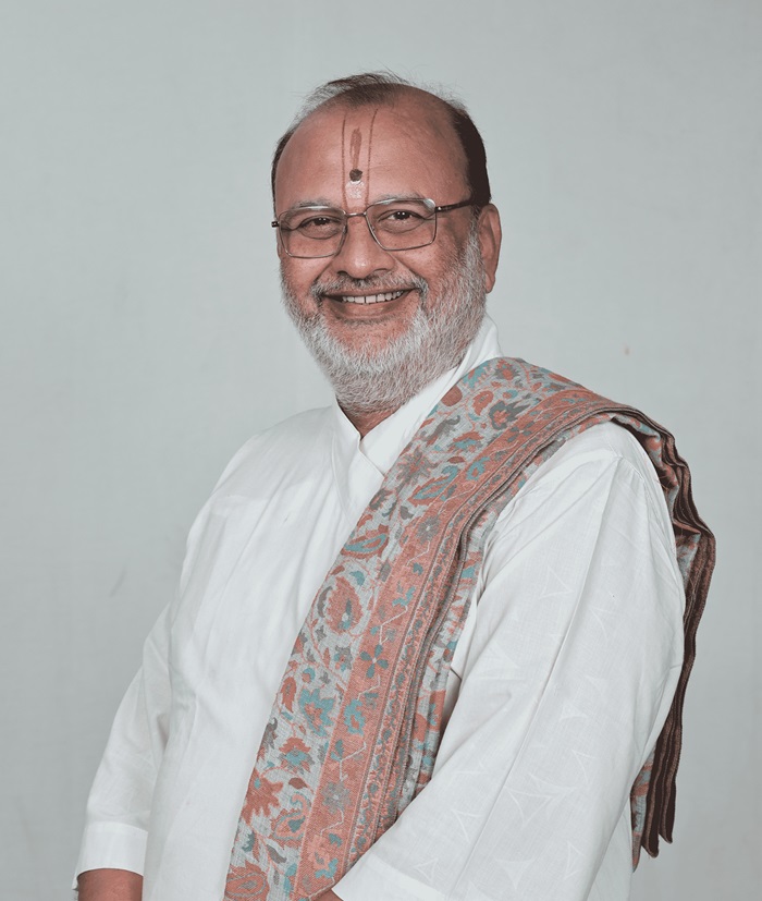 Goswami 108 Dr. Shri Vagishkumarji Maharajshri